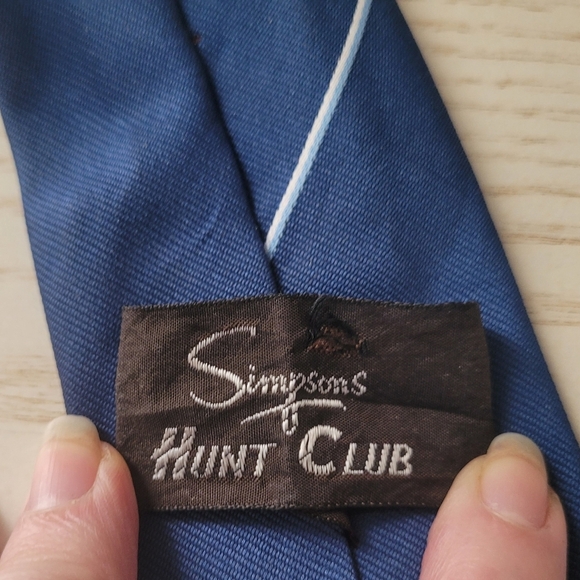 SIMPSONS HUNT CLUB Vintage Blue Necktie with Two Flying Loons - Picture 4 of 8
